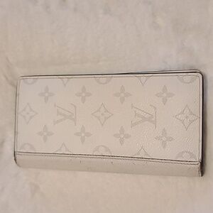 Louis Vuitton White Braza Daigarama Portefeuille Smart NM Wallet Bifold N Long